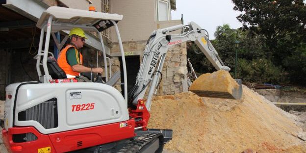 TB225_Web-1-624×416 Takeuchi TB225 adjustable track excavator in Australia